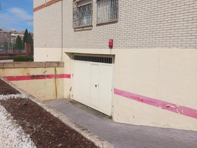 Parking en alquiler en Granada, Vergeles