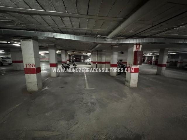 Parking en alquiler en Lucena, Calle Veracruz, 14900