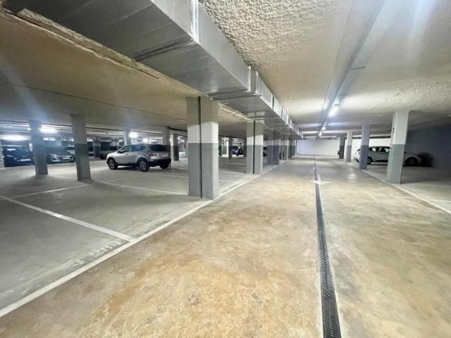 Parking en alquiler en Quart de Poblet, Zona Polideportivo