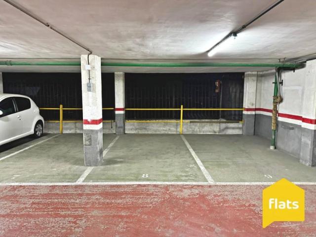 Parking en alquiler en Santa Coloma de Gramenet, Riu nord