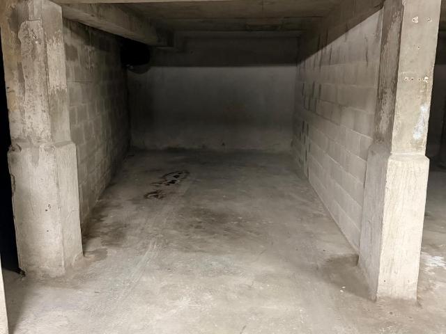 Parking en sous sol Secteur faculté de médecine / accès autoroutes 3010