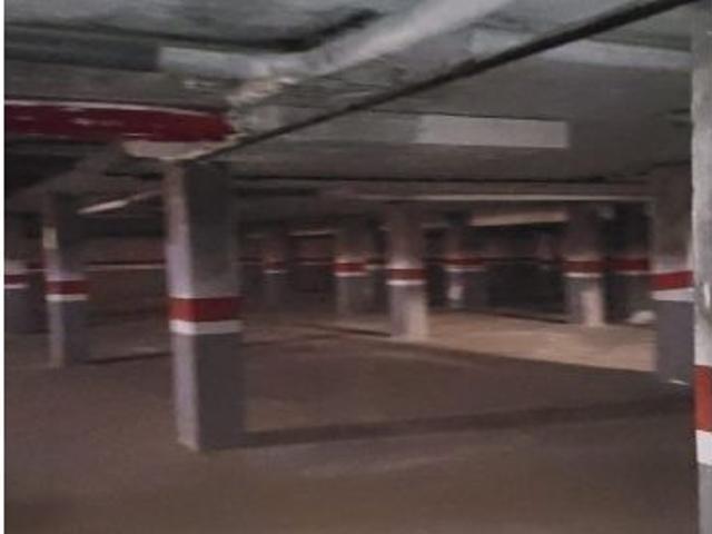 PARKING EN UN EDIFICIO DE VIVIENDAS, ROQUETAS DE MAR