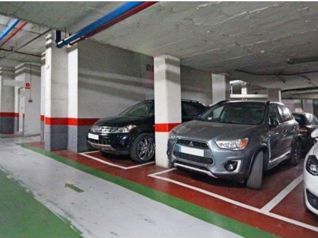 PARKING EN URB. JARDINES TORRE ATALAYA
