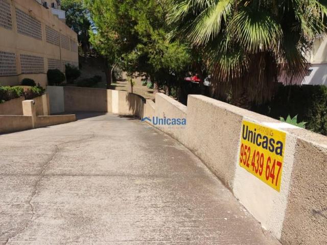 Parking en venta en Málaga, El Atabal
