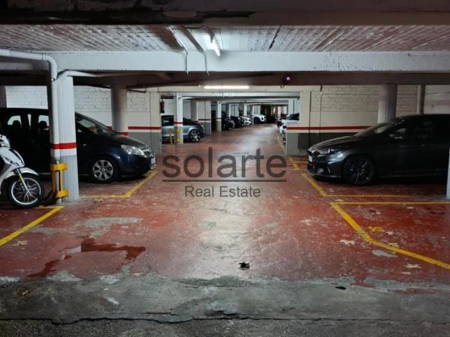 Parking en venta en Barcelona, Carrer de Josep Sangenís, 08032
