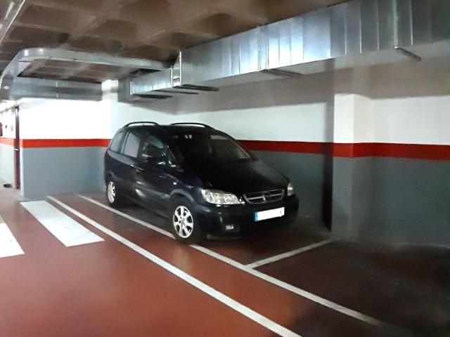 Parking en venta en Fuengirola, Puerto Deportivo