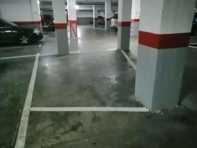 Parking en venta en Reus, Avda. Paisos Catalans