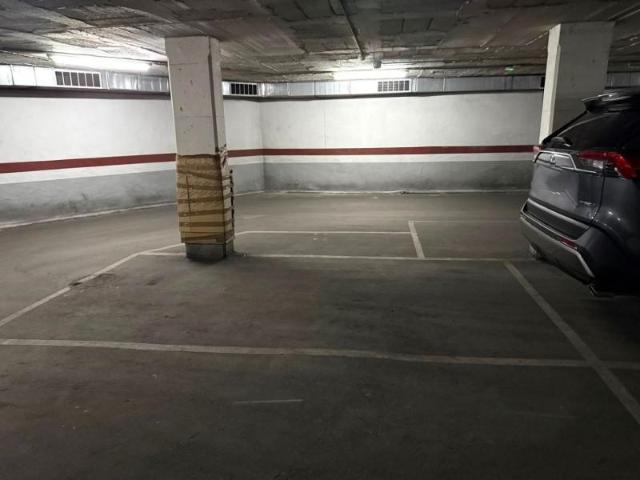 Parking en venta en Sant Boi de Llobregat, Centre