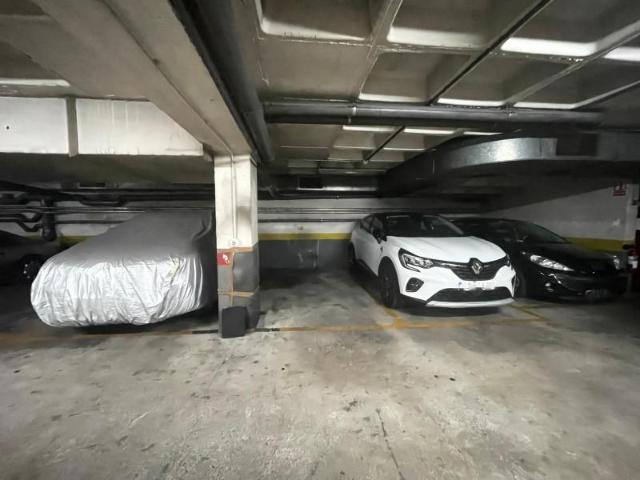 Parking en venta en Santa Coloma de Gramenet, Fondo