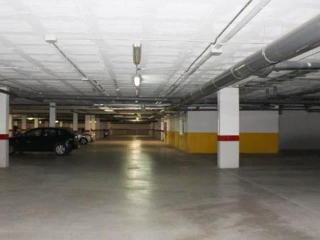 Parking en venta en Sevilla, AVDA VIA APIA