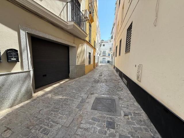 Parking en venta en Sevilla, San Luís