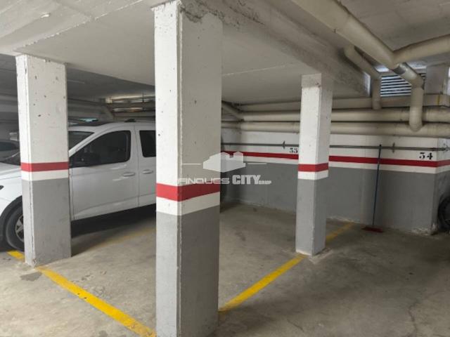PARKING EN VIA CANETUM