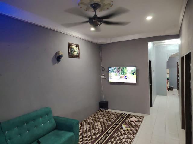 PARKING FULL AWNING RENOVATED TERRACE HOUSEPadang Serai KEDAH