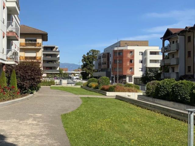 Parking for rent in Collonges sous Salève Ref 87107 | dreamo. Ch