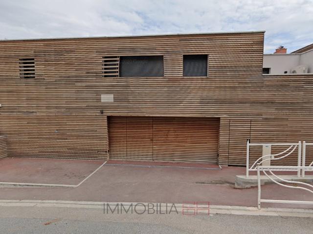 PARKING INTERIEUR