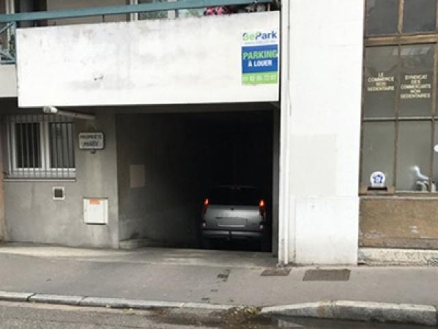 Parking Jubin