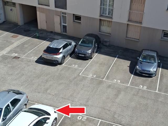 Parking privé bd Polo