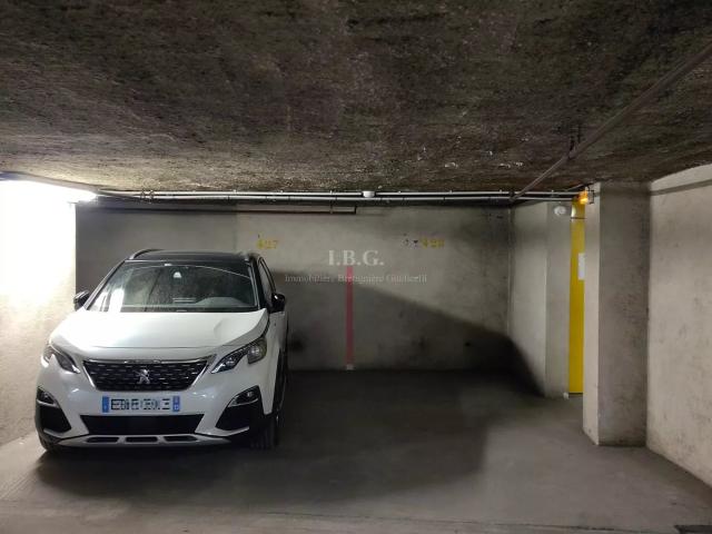 Parking rue rue Lafon Fongat