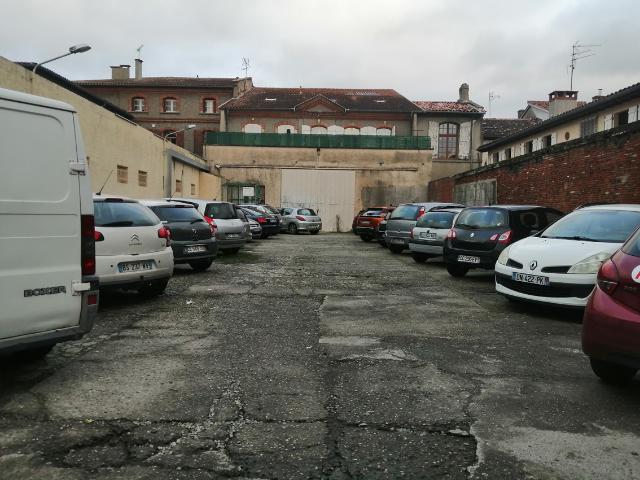 Parking + Réserves