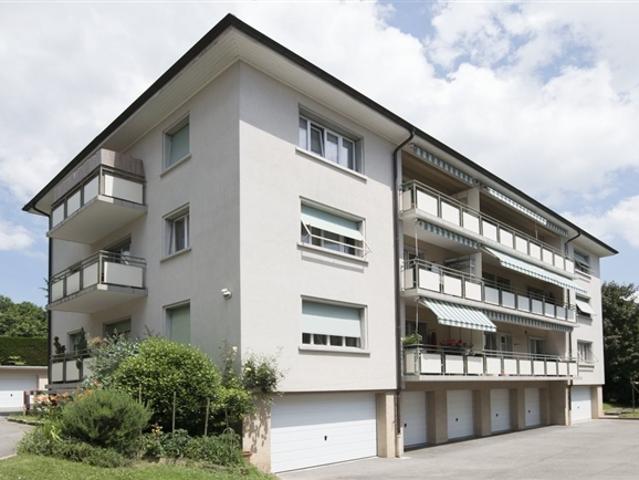 Freistehende Garage zu vermieten in Pully