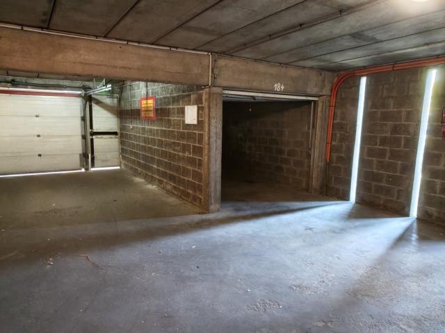 Parking/box 14 m²