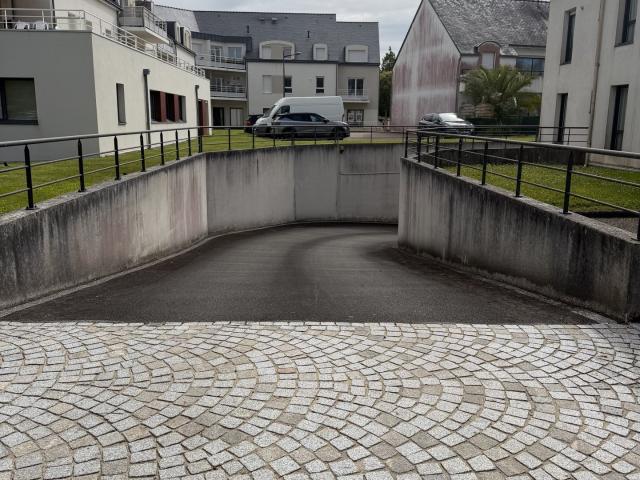 Parking/box 15 m²