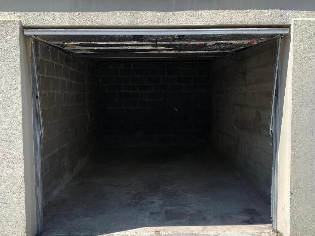 Parking/box