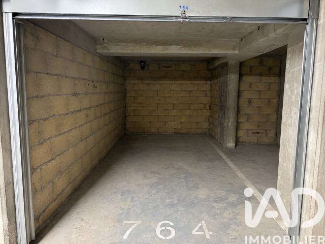 Parking/box 19 m²