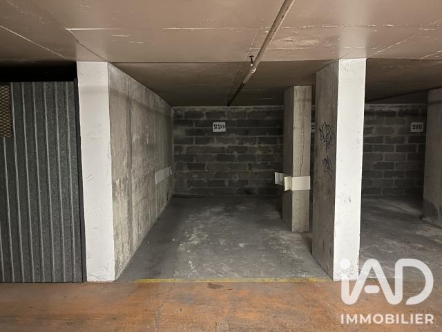 Parking/box 10 m²