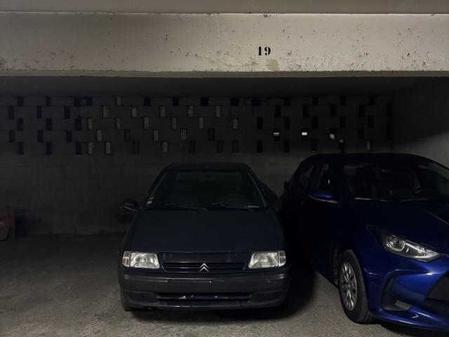 Parking/box