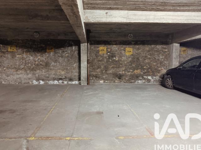 Parking/box 10 m²