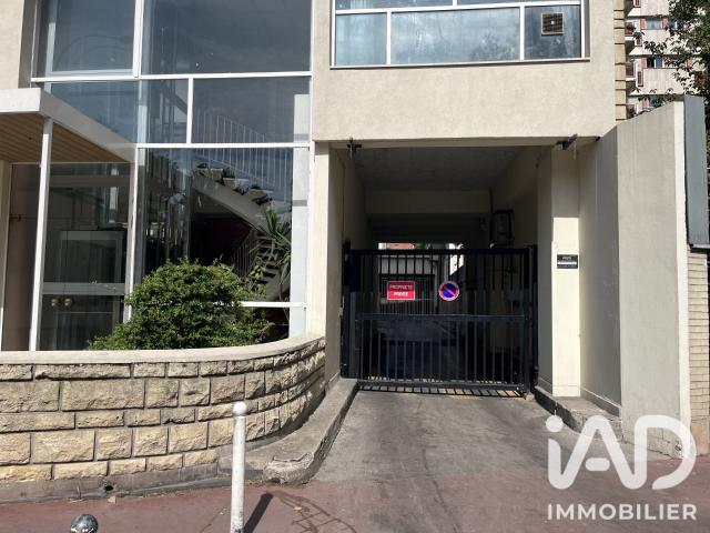 Parking/box 10 m²