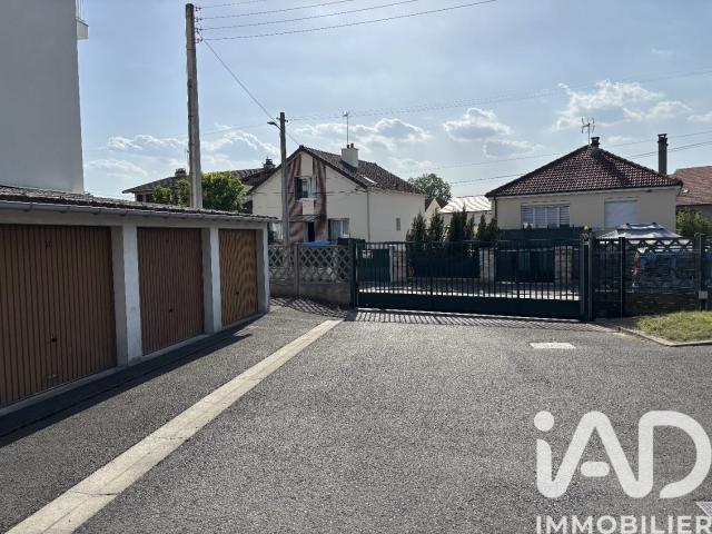 Parking/box 12 m²