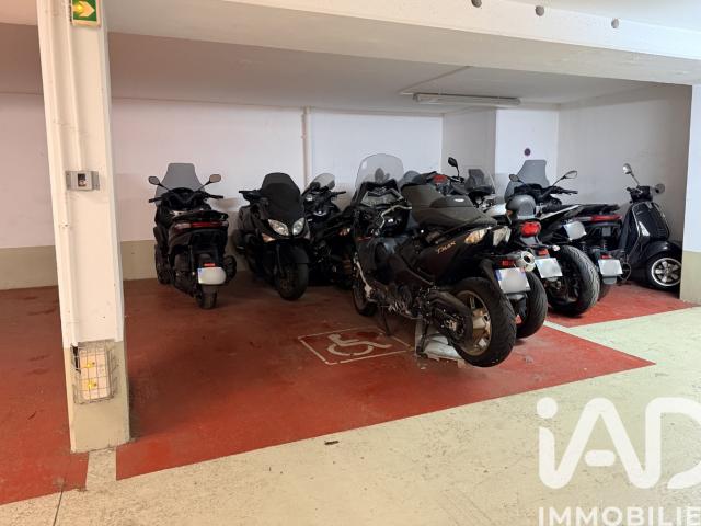Parking/box 12 m²