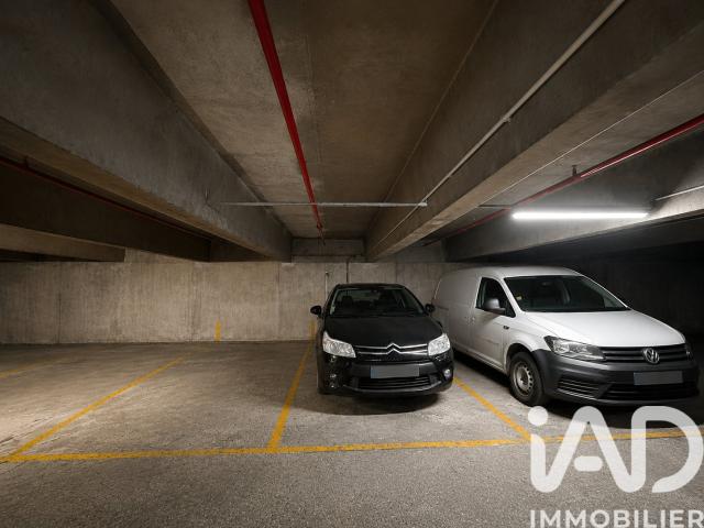 Parking/box 12 m²
