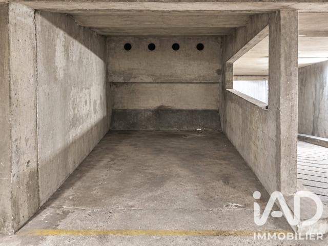 Parking/box 12 m²