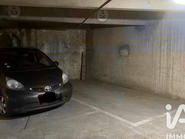 Parking/box 12 m²