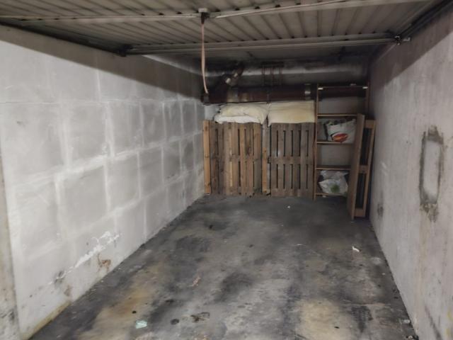 Parking/box 12 m²