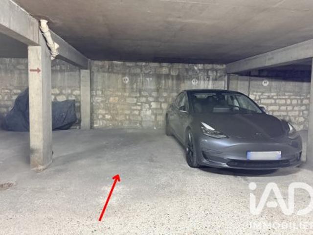 Parking/box 12 m²