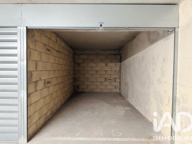 Parking/box 13 m²