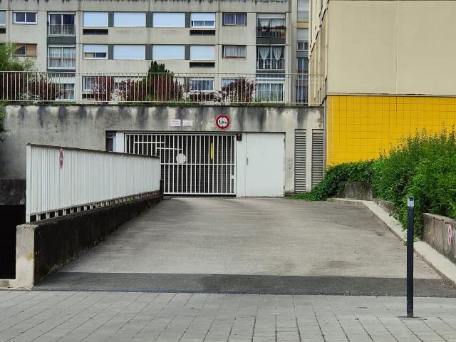 Parking/box 13 m²