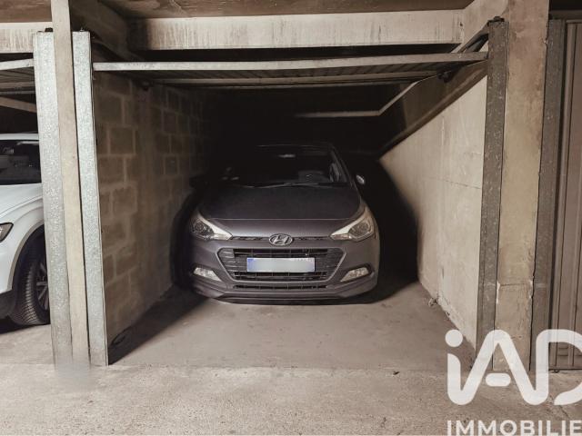 Parking/box