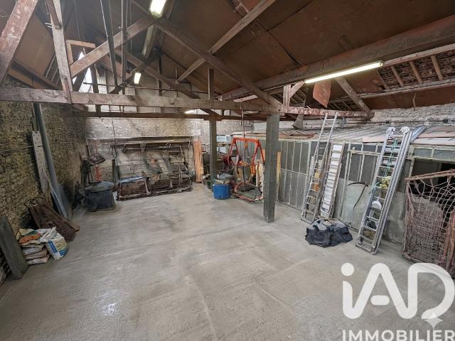 Parking/box 240 m²