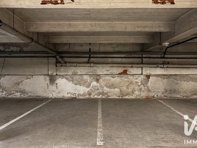 Parking/box 20 m²