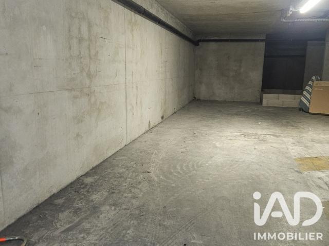Parking/box 23 m²