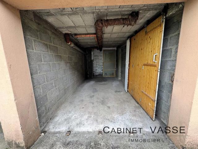Parking/box