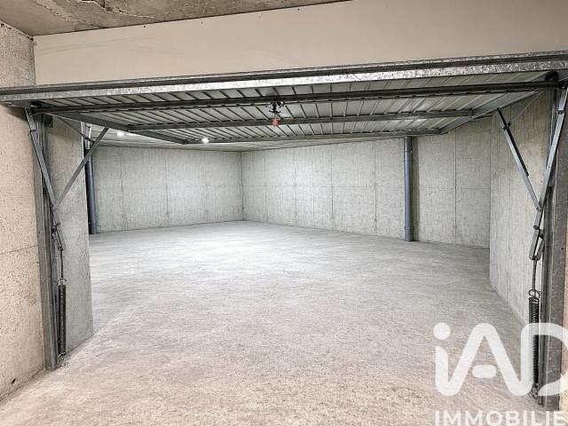 Parking/box 40 m²