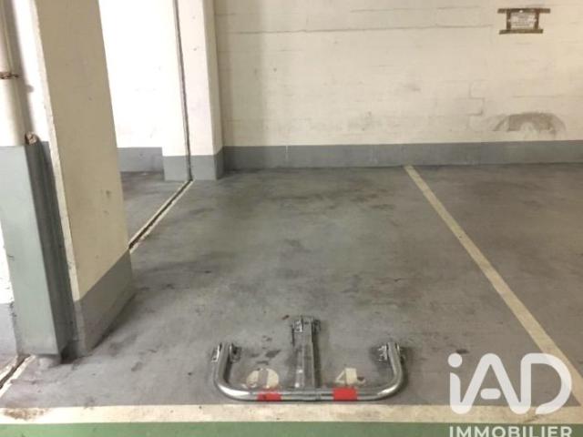 Parking/box 50 m²