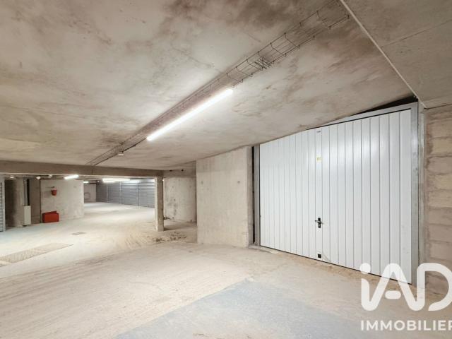 Parking/box 65 m²