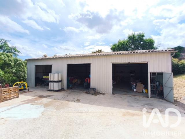 Parking/box 696 m²
